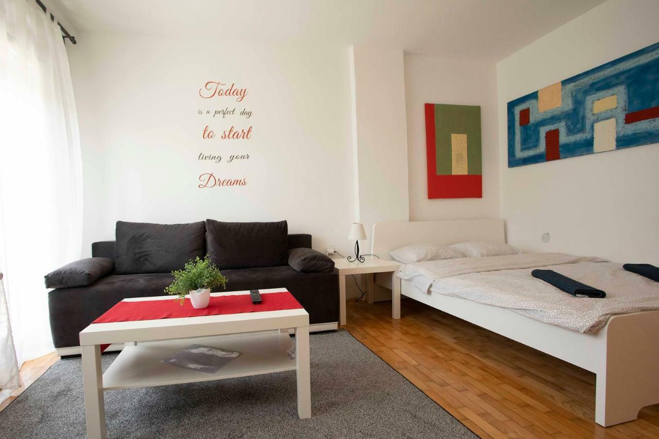 Studio Apartman Natali 萨格勒布 外观 照片