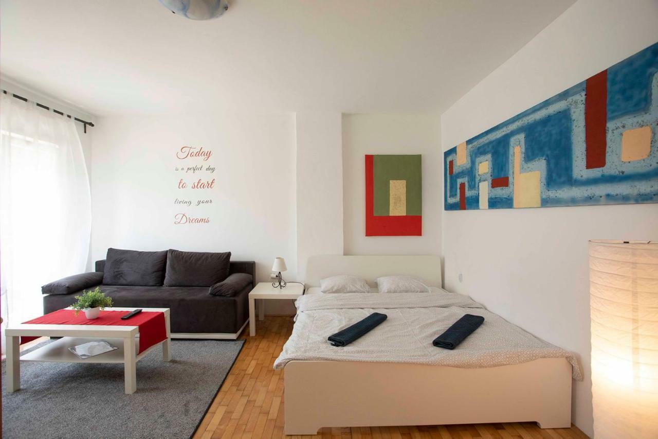 Studio Apartman Natali 萨格勒布 外观 照片